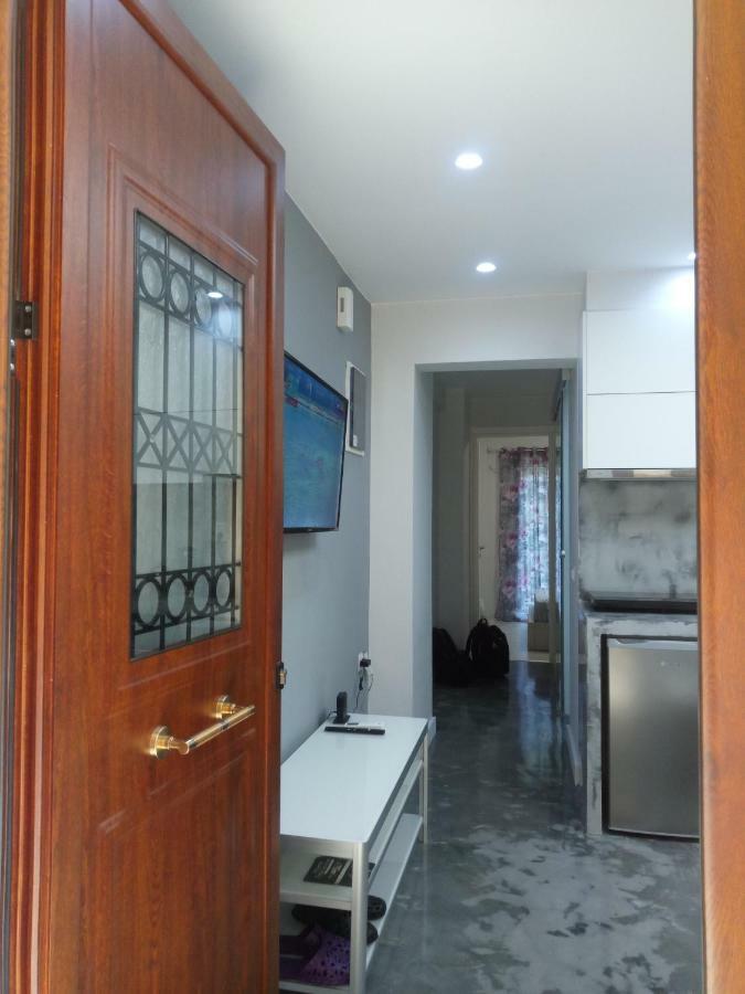 New Apartment With A Separate Entrance Near The Subway. Athens Exterior photo